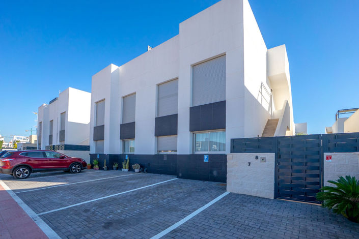 Image No.25-2 Bed Penthouse for sale