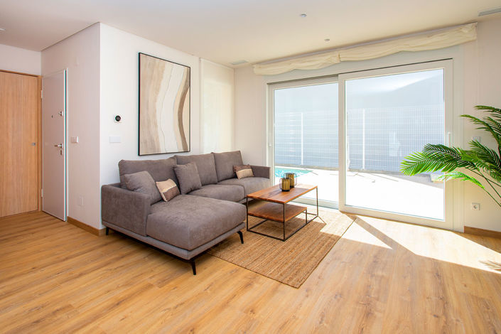 Image No.2-3 Bed Villa for sale