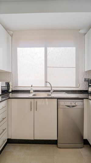 Image No.25-3 Bed Penthouse for sale