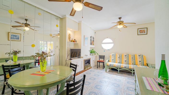 Image No.15-2 Bed Apartment for sale