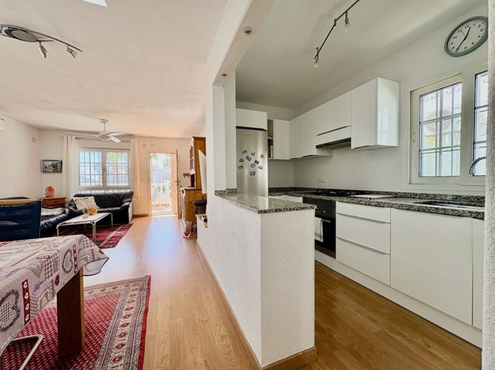 Image No.11-3 Bed Villa for sale