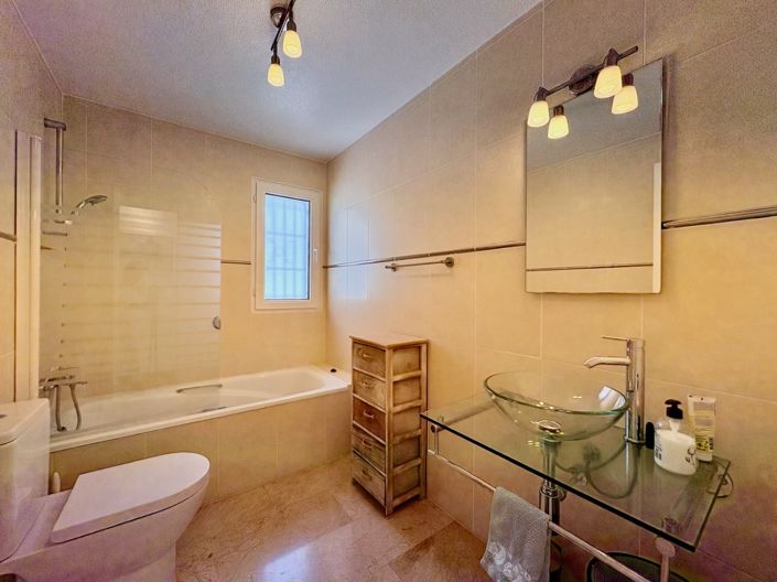 Image No.16-3 Bed Villa for sale