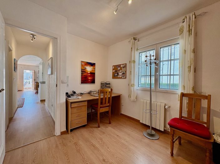 Image No.17-3 Bed Villa for sale