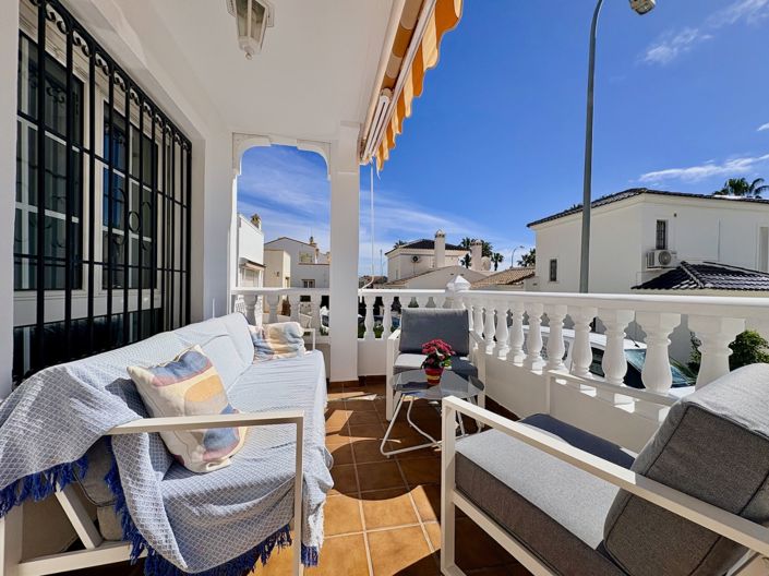 Image No.33-3 Bed Villa for sale