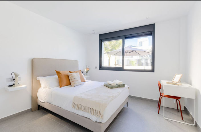 Image No.27-3 Bed Villa for sale