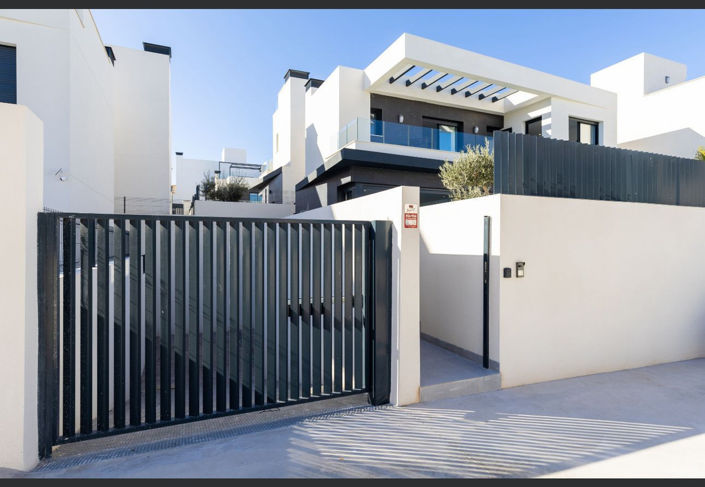 Image No.32-3 Bed Villa for sale