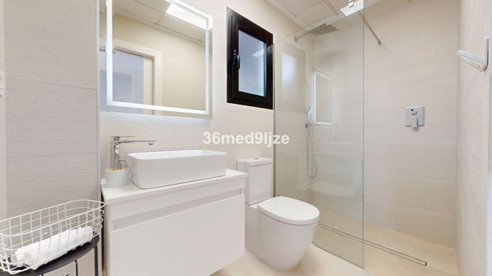 Image No.15-3 Bed Villa for sale