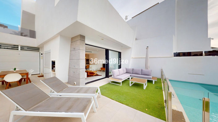 Image No.2-3 Bed Villa for sale