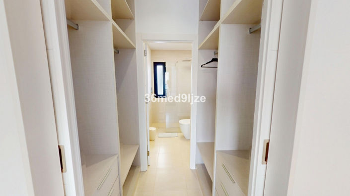 Image No.24-3 Bed Villa for sale