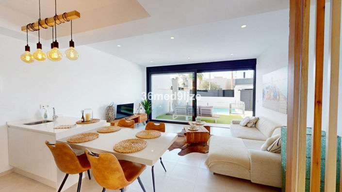 Image No.4-3 Bed Villa for sale