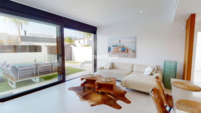 Image No.9-3 Bed Villa for sale