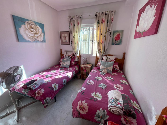 Image No.20-3 Bed Townhouse for sale