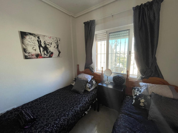 Image No.21-3 Bed Townhouse for sale