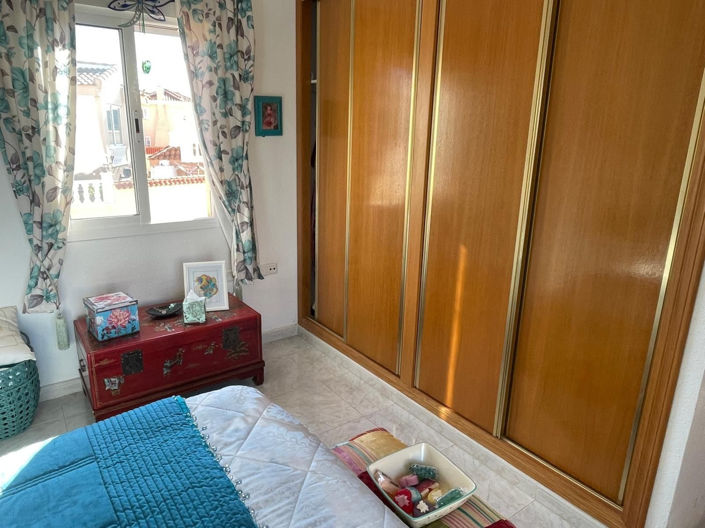 Image No.26-3 Bed Townhouse for sale