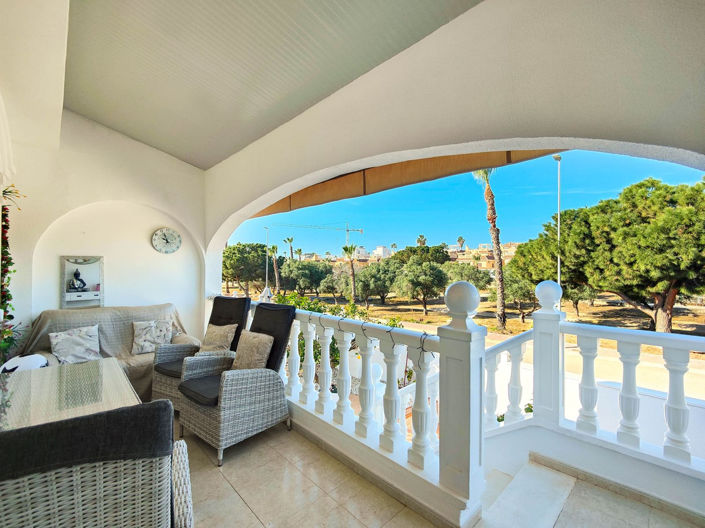 Image No.12-2 Bed Townhouse for sale