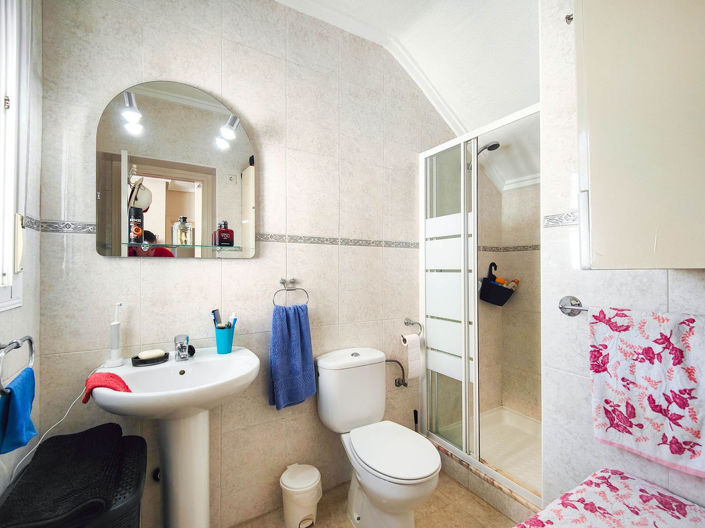 Image No.44-2 Bed Townhouse for sale