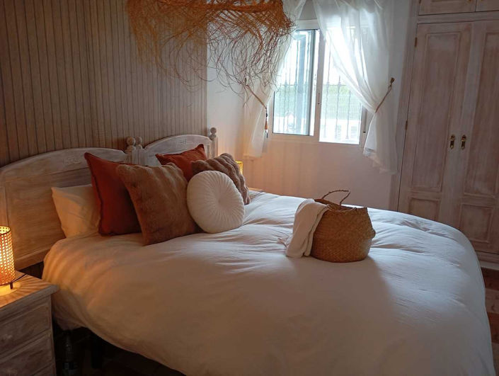 Image No.21-2 Bed Apartment for sale