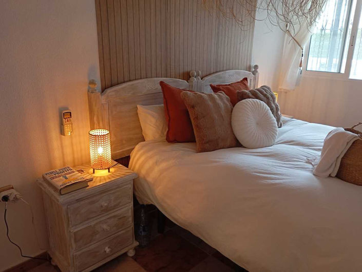 Image No.23-2 Bed Apartment for sale