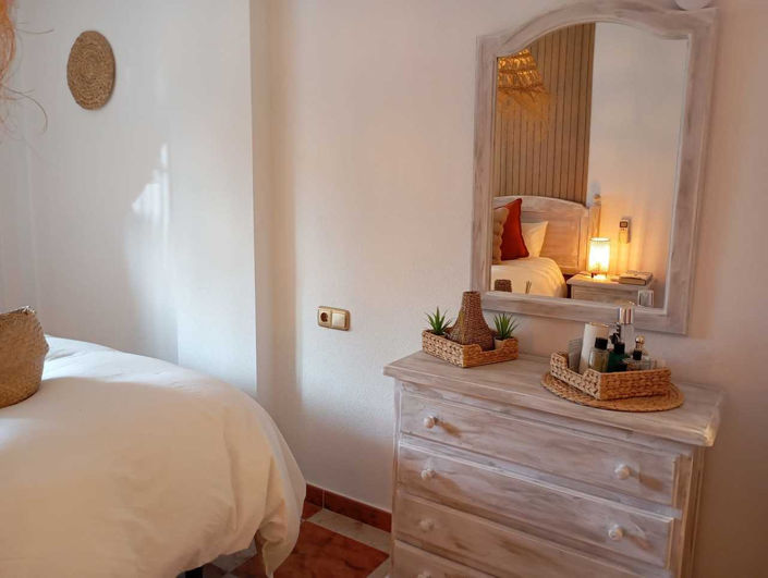 Image No.39-2 Bed Apartment for sale