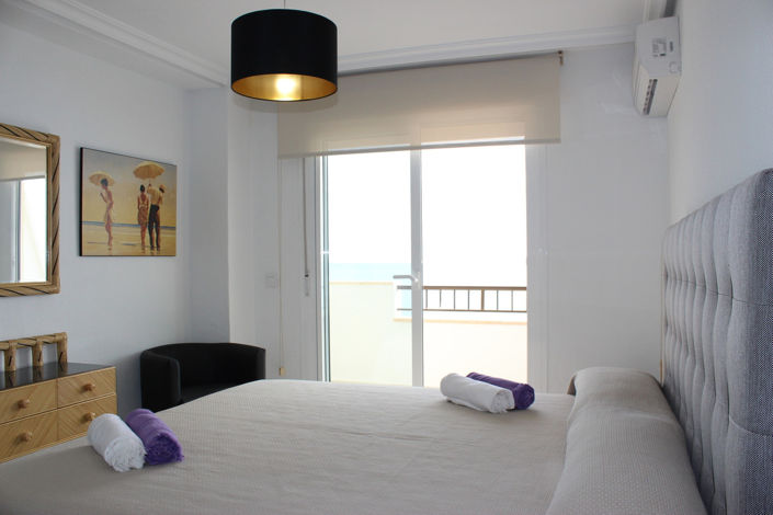Image No.20-3 Bed Apartment for sale