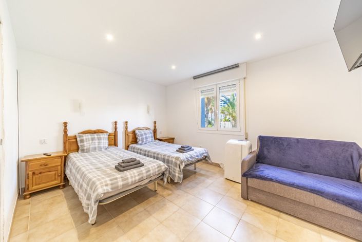 Image No.19-2 Bed Apartment for sale