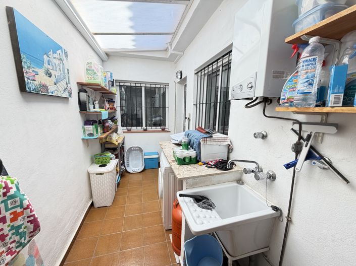 Image No.22-4 Bed Bungalow for sale