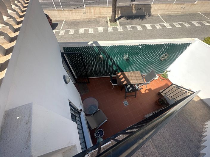 Image No.20-2 Bed Townhouse for sale