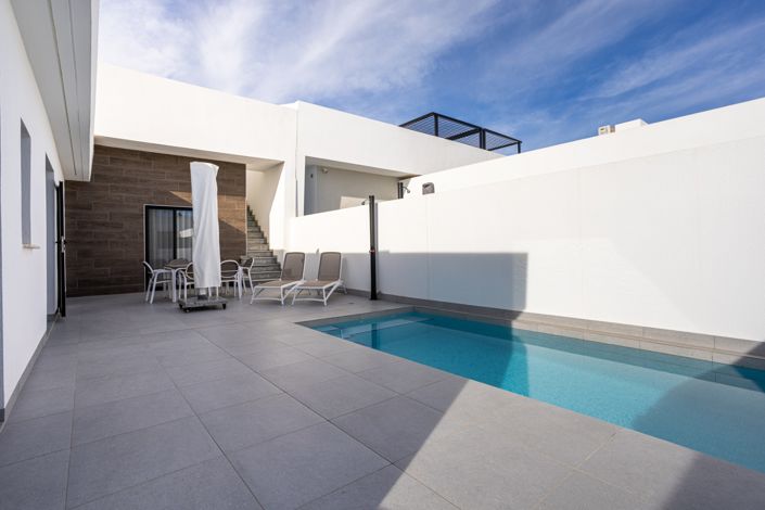 Image No.35-3 Bed Villa for sale