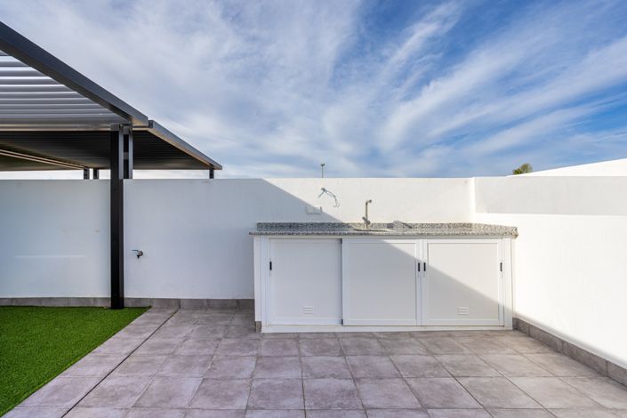 Image No.38-3 Bed Villa for sale