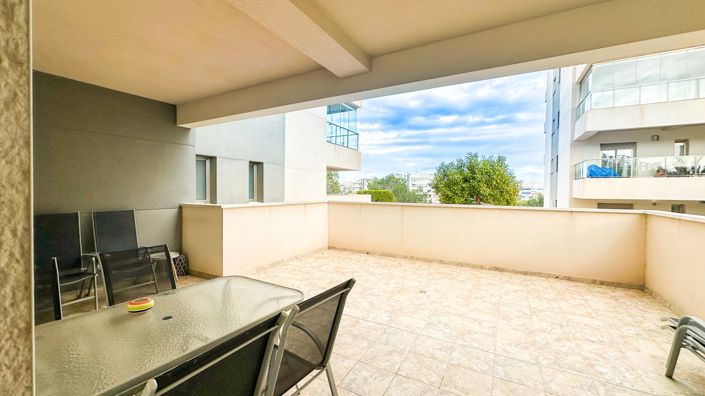 Image No.26-2 Bed Apartment for sale