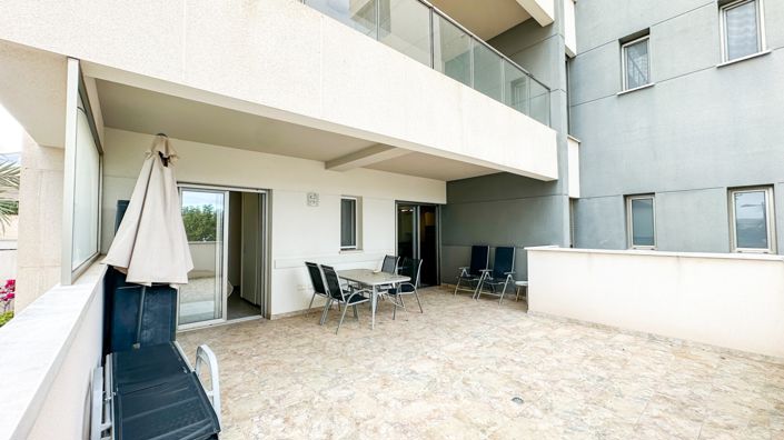 Image No.25-2 Bed Apartment for sale