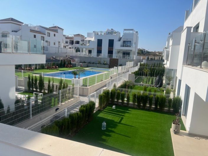 Image No.4-3 Bed Villa for sale