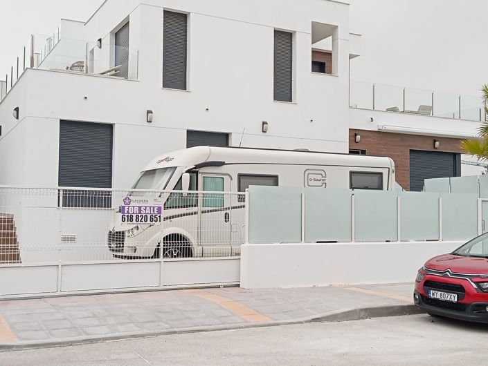 Image No.40-3 Bed Villa for sale