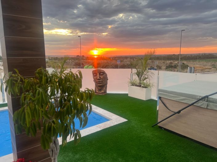 Image No.6-3 Bed Villa for sale