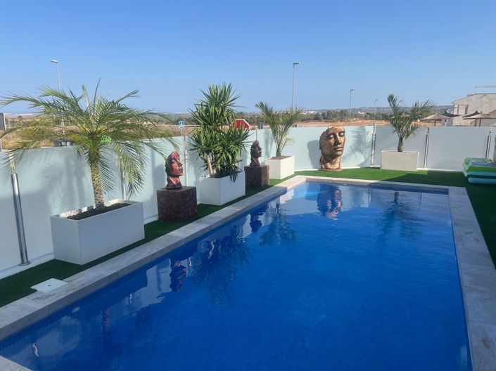 Image No.7-3 Bed Villa for sale