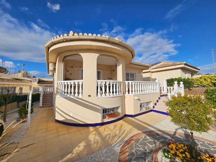 Image No.19-3 Bed Villa for sale