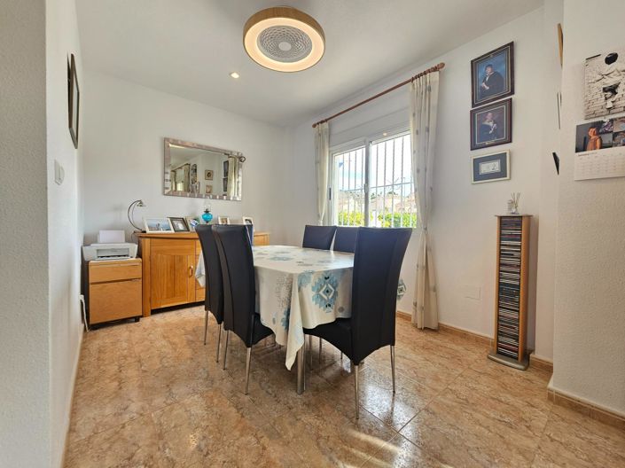 Image No.8-3 Bed Villa for sale