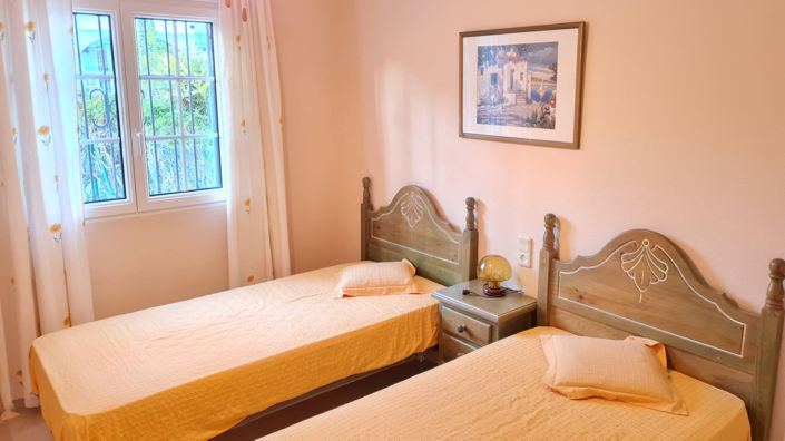 Image No.11-2 Bed Bungalow for sale