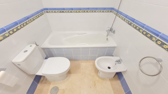 Image No.16-2 Bed Bungalow for sale