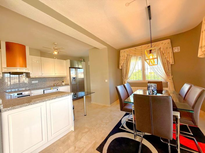 Image No.10-3 Bed Villa for sale