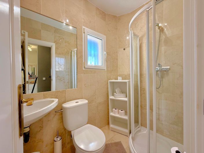 Image No.19-3 Bed Villa for sale