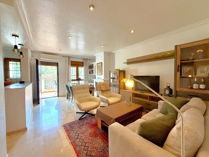 Image No.4-3 Bed Townhouse for sale