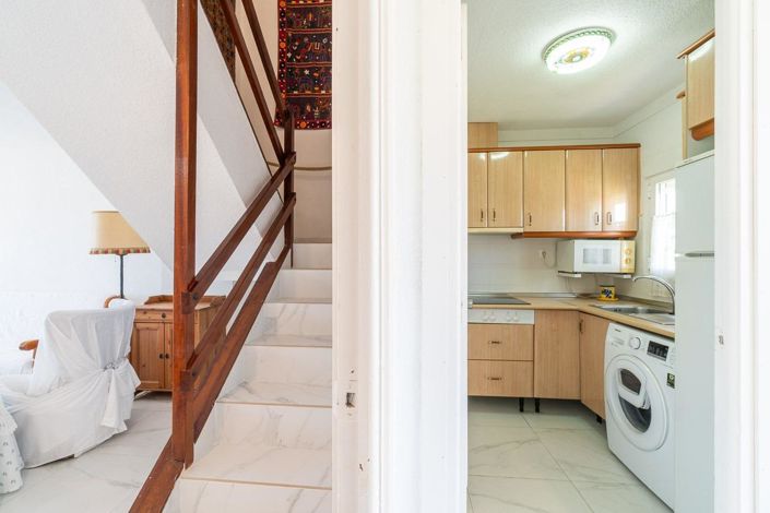 Image No.21-2 Bed Townhouse for sale