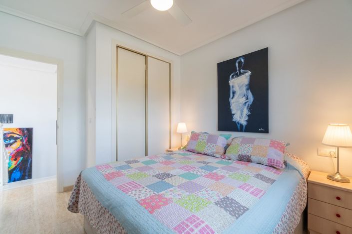 Image No.20-3 Bed Townhouse for sale