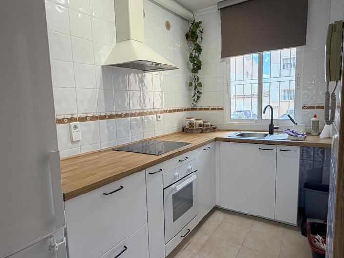 Image No.8-2 Bed Apartment for sale