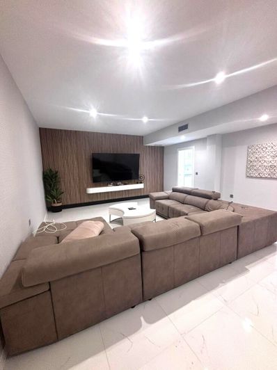 Image No.27-5 Bed Villa for sale