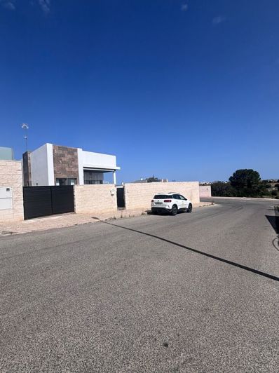 Image No.50-5 Bed Villa for sale