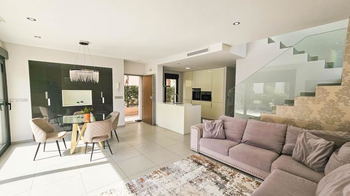 Image No.17-3 Bed Villa for sale