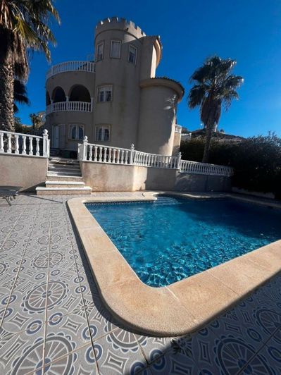 Image No.29-7 Bed Villa for sale