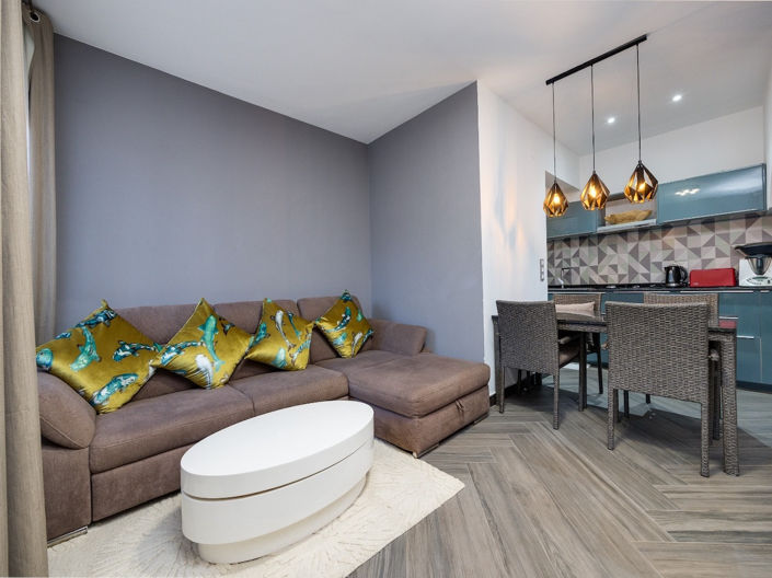 Image No.19-2 Bed Townhouse for sale